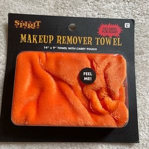 Makeup remover towel